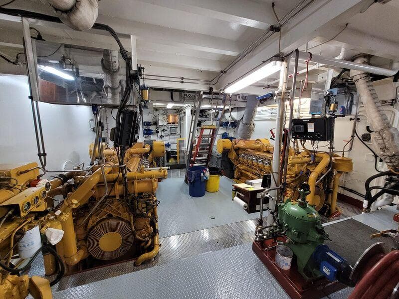 PN Tug GOGA — Main Engine Repairs — Pakistan Navy engineering project by FAST Engineering & Services — photo 2